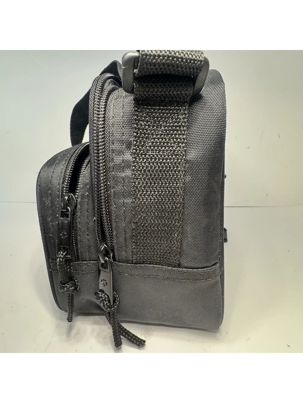 Samsonite Black Travel Shoulder Bag Small Crossbody Organizer Adjustable Strap
